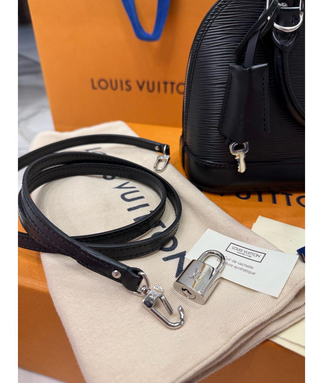 LOUIS VUITTON Черная кожаная сумка с короткими ручками, фото 8