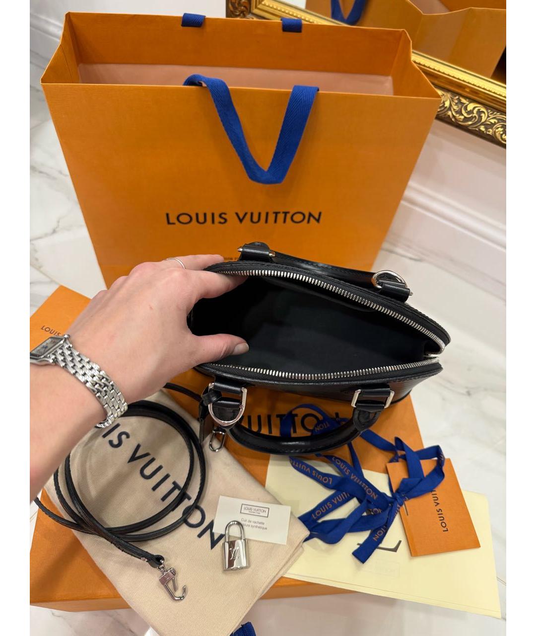 LOUIS VUITTON Черная кожаная сумка с короткими ручками, фото 7