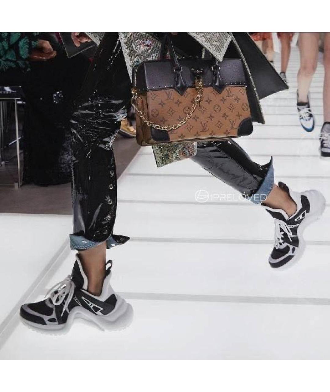LOUIS VUITTON Мульти кроссовки из лакированной кожи, фото 3
