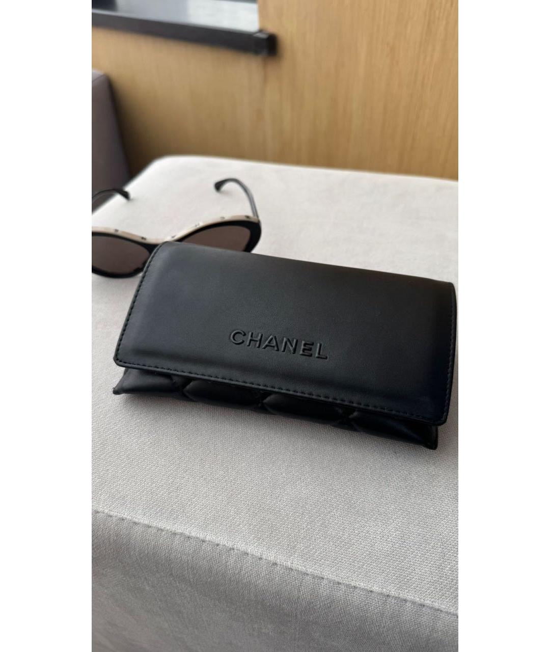 CHANEL Черные пластиковые солнцезащитные очки, фото 4