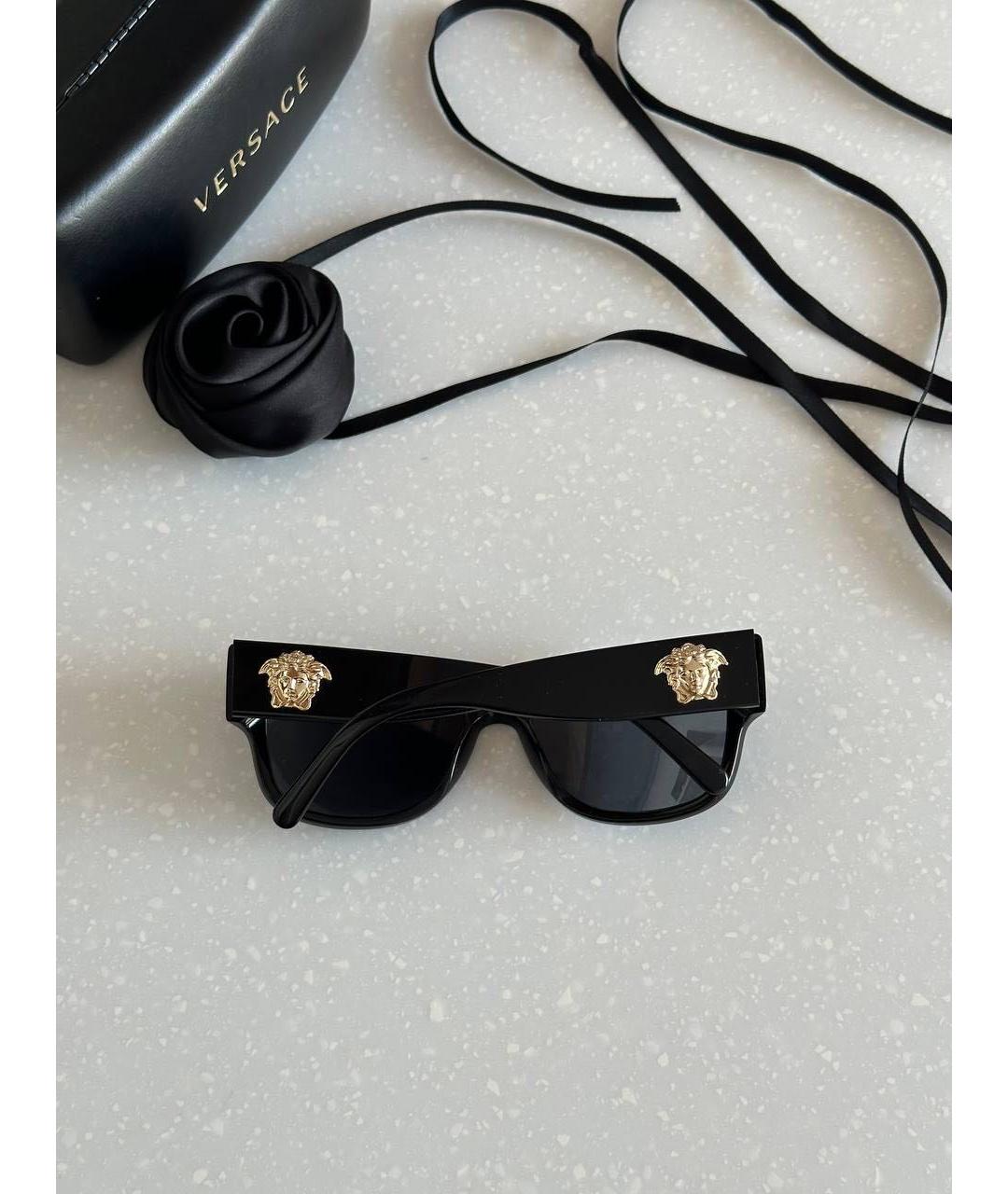VERSACE Черные пластиковые солнцезащитные очки, фото 3