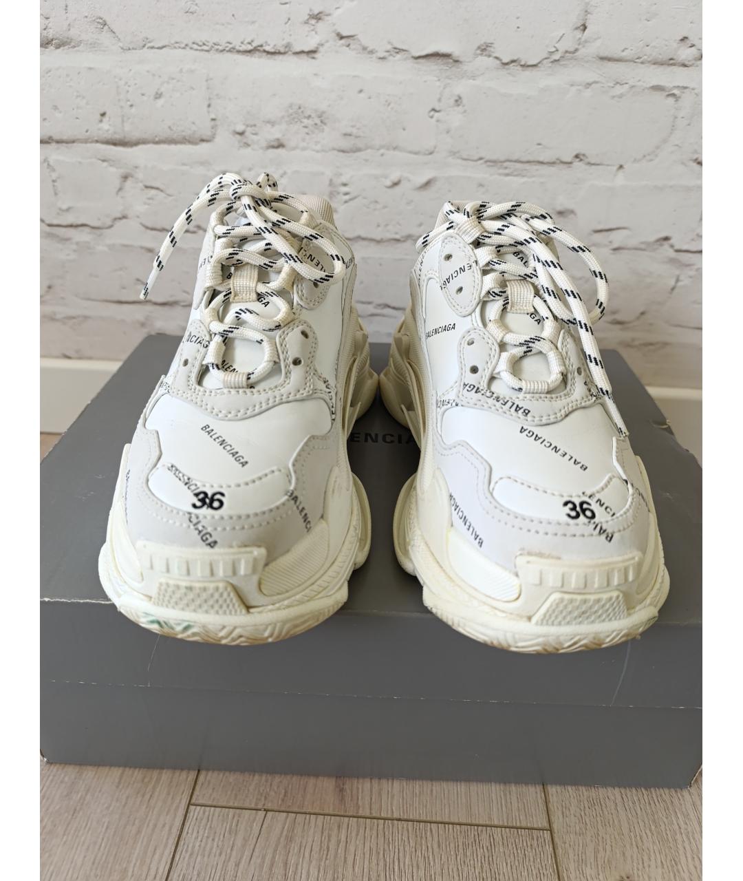 BALENCIAGA Белые кожаные кроссовки, фото 3