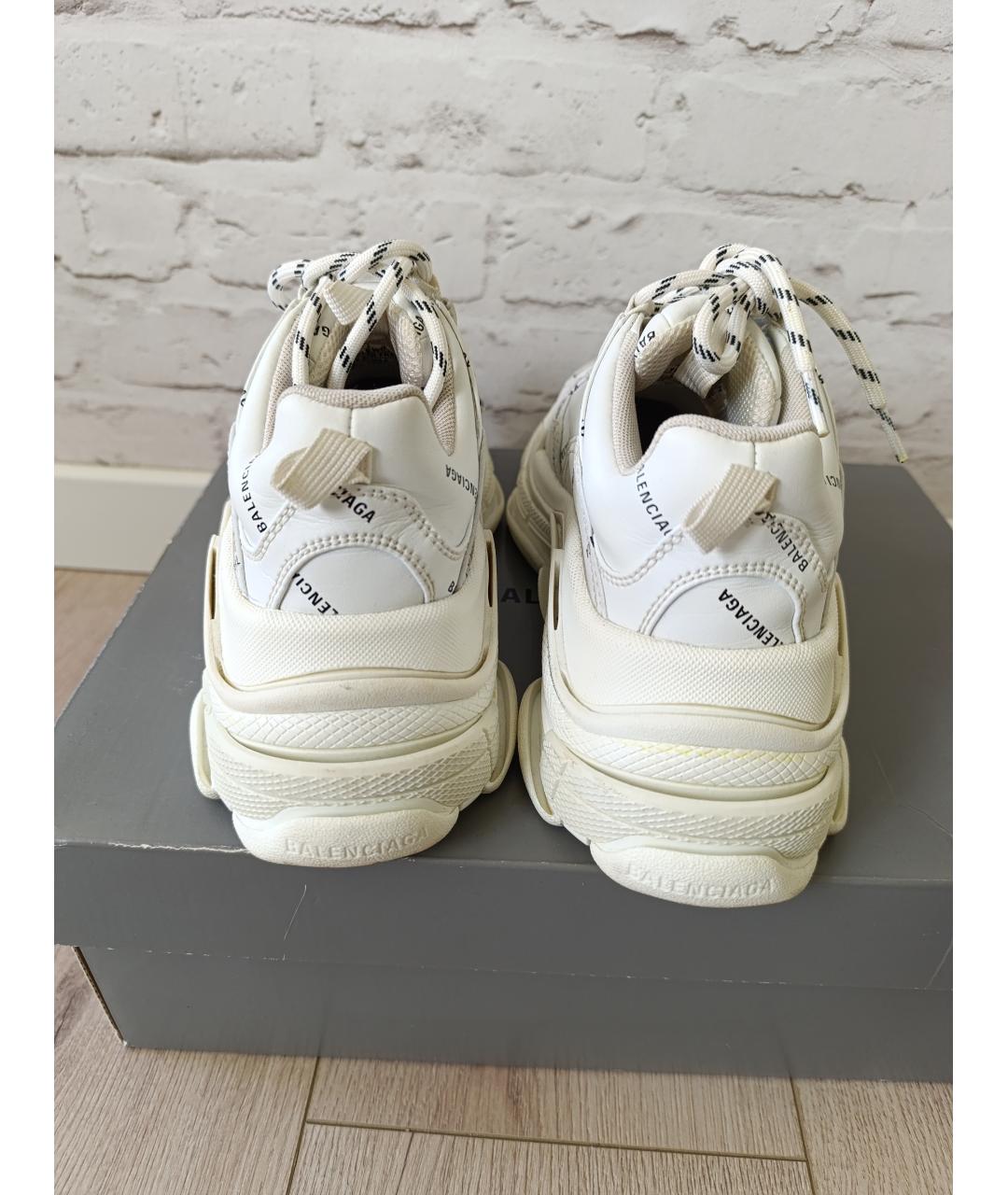 BALENCIAGA Белые кожаные кроссовки, фото 5