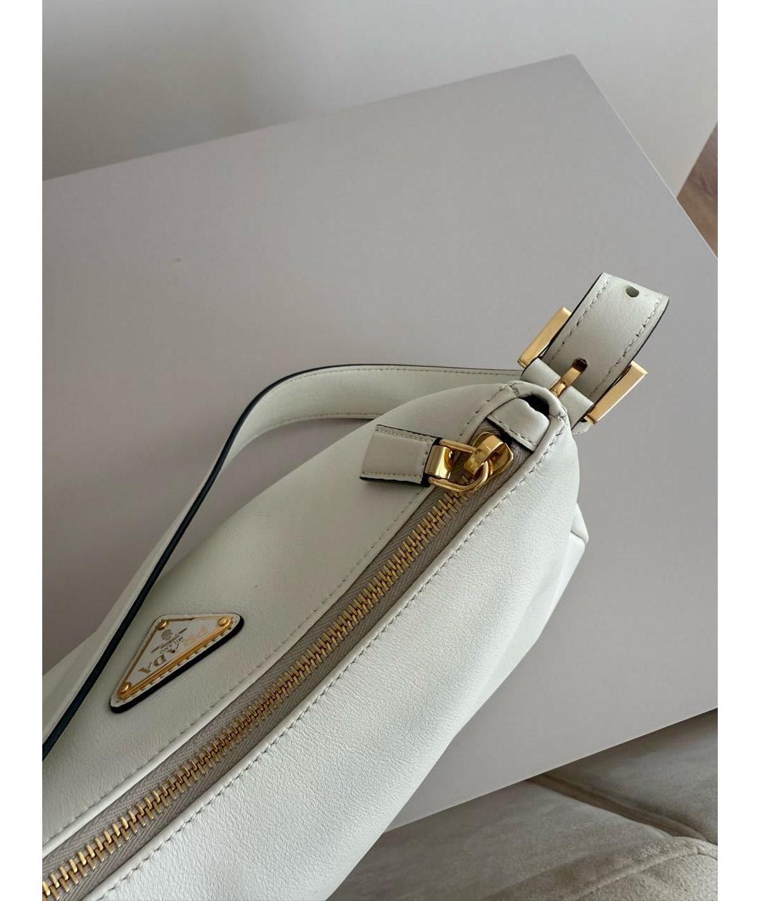 PRADA Бежевая кожаная сумка с короткими ручками, фото 6