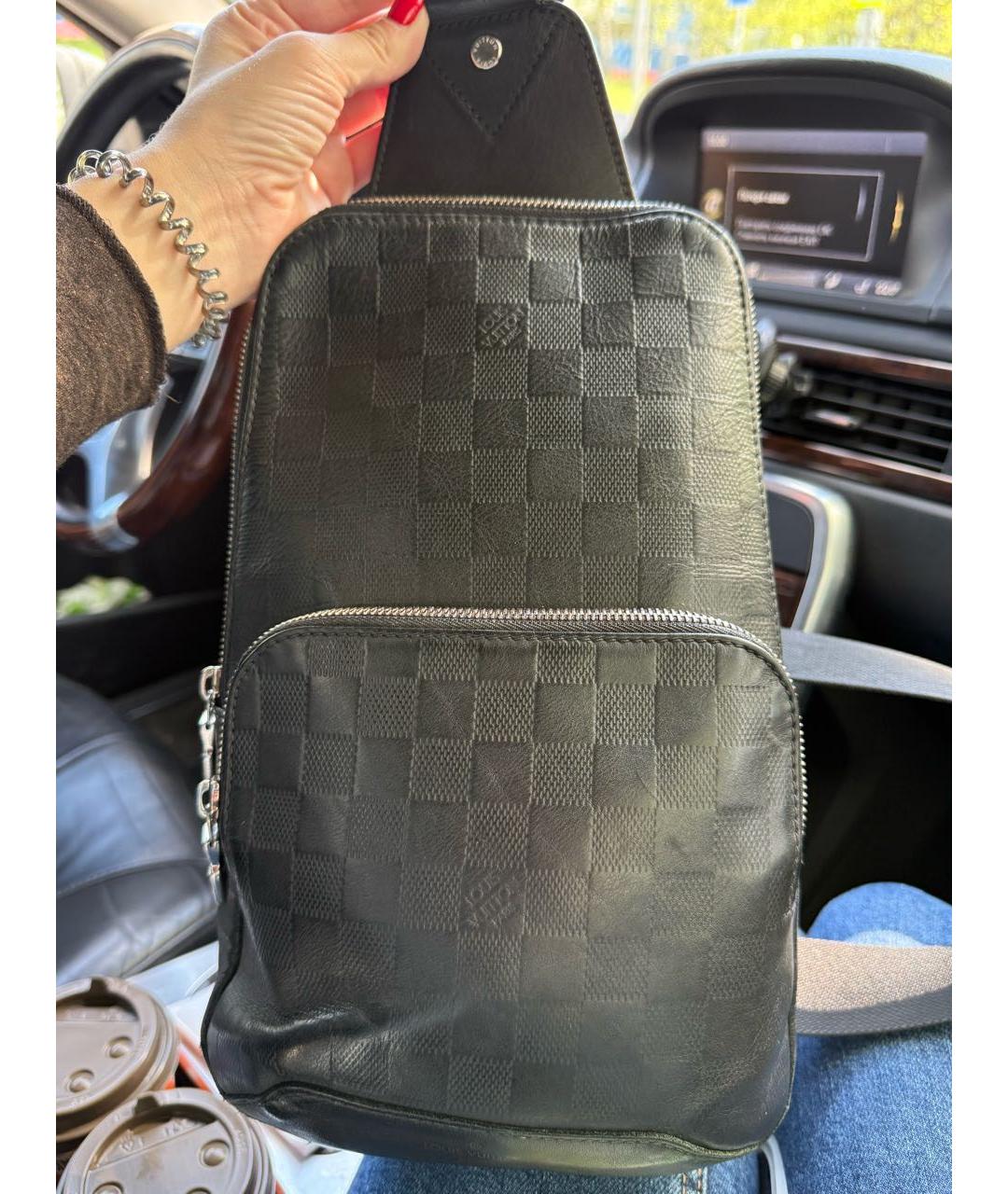 LOUIS VUITTON Черная кожаная сумка на плечо, фото 6