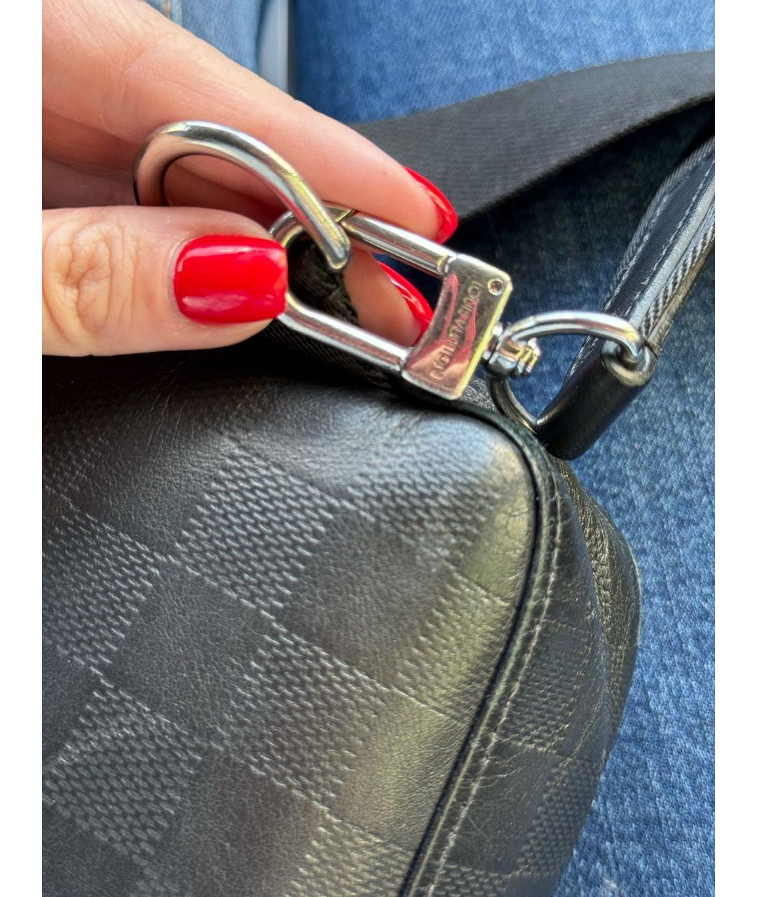 LOUIS VUITTON Черная кожаная сумка на плечо, фото 3