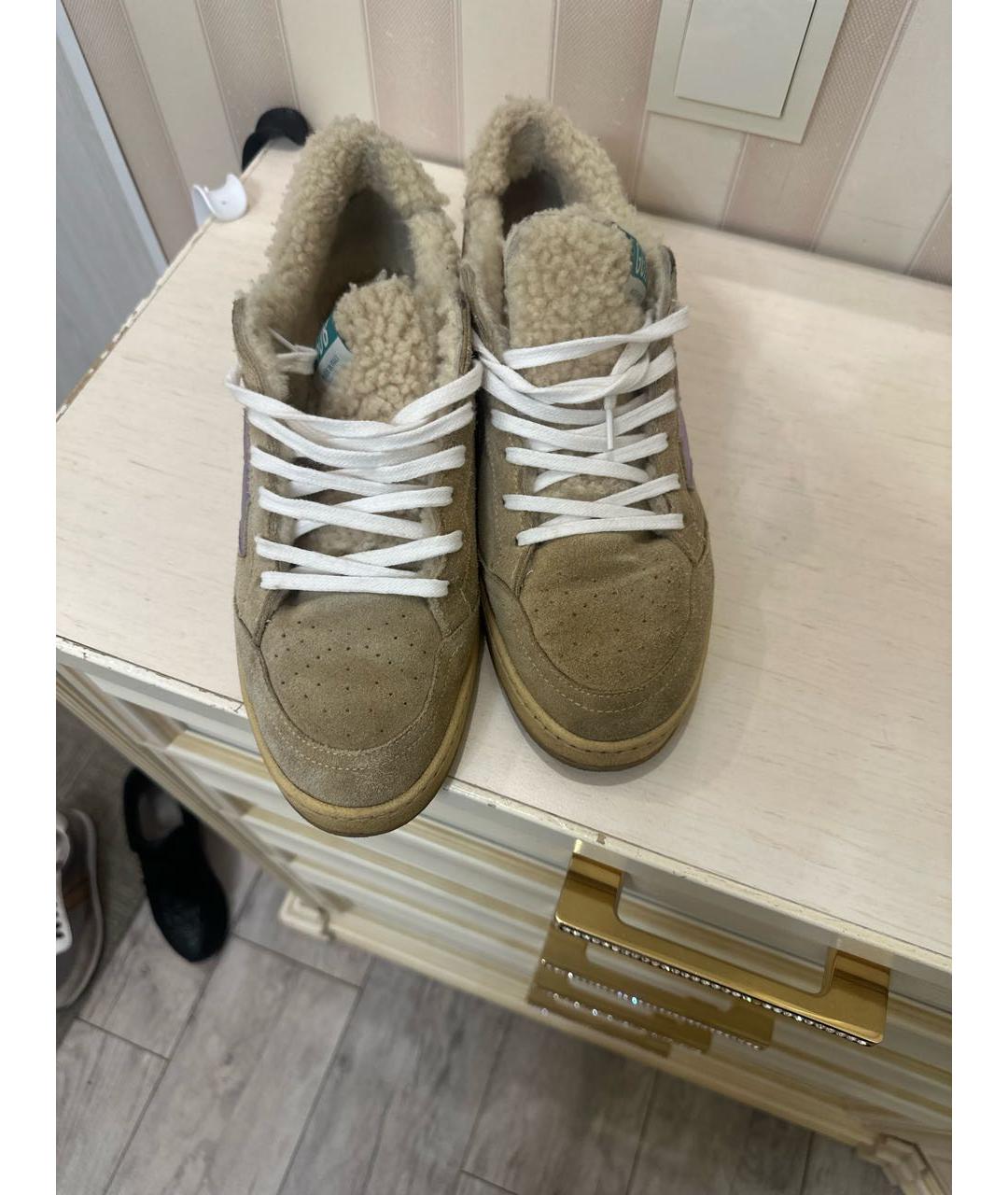 GOLDEN GOOSE DELUXE BRAND Бежевые замшевые низкие кроссовки / кеды, фото 2