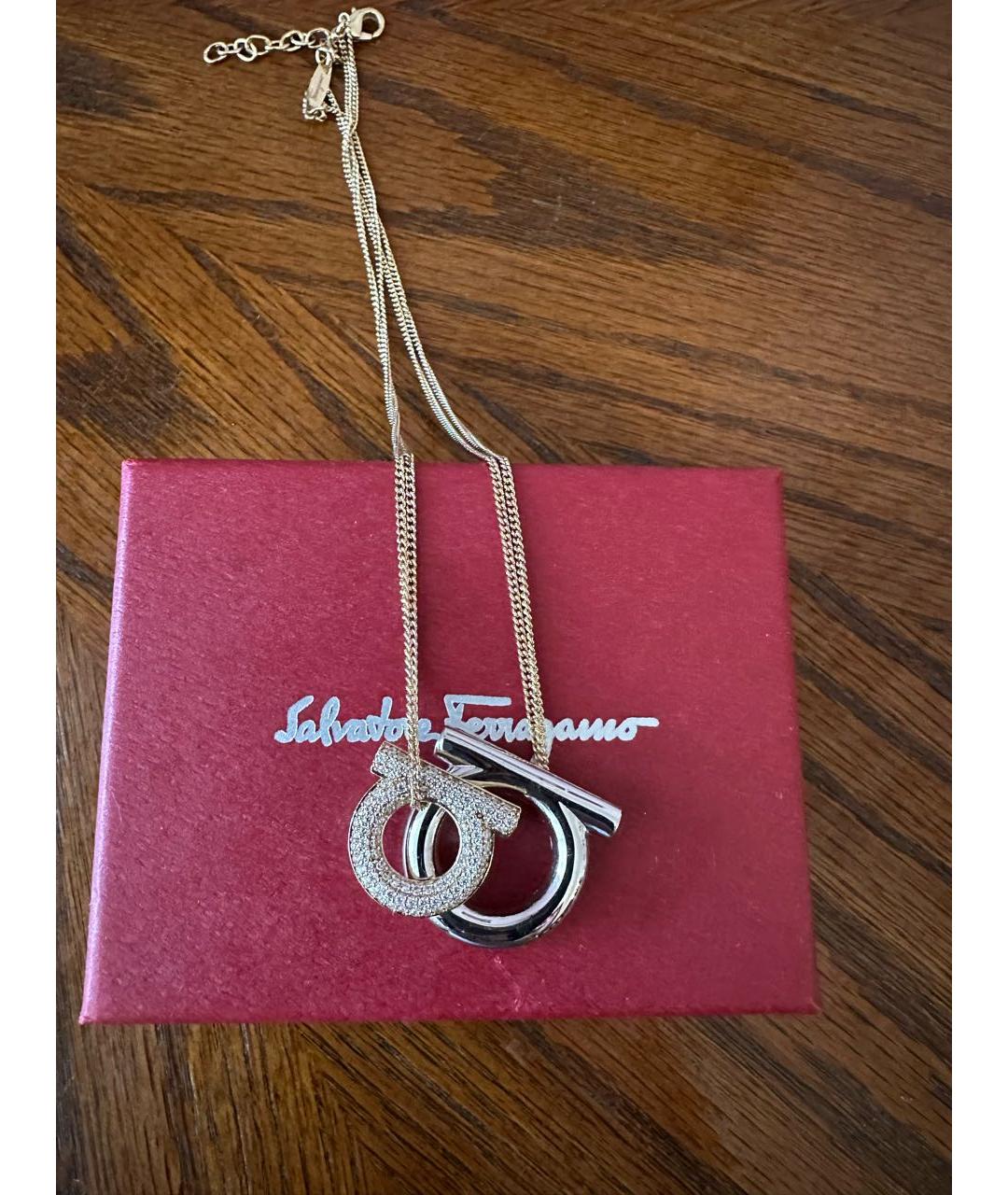 FERRAGAMO Золотая латунная подвеска, фото 3