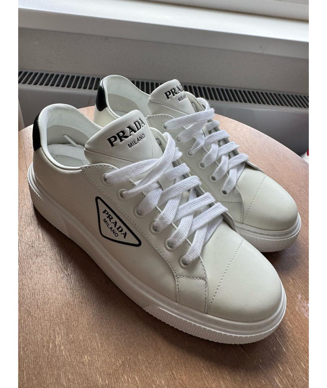 PRADA Белые кожаные кеды, фото 2