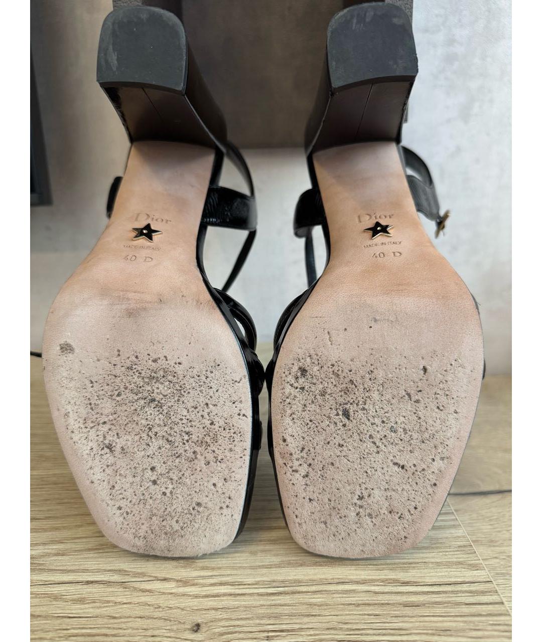 CHRISTIAN DIOR Черные босоножки из лакированной кожи, фото 7