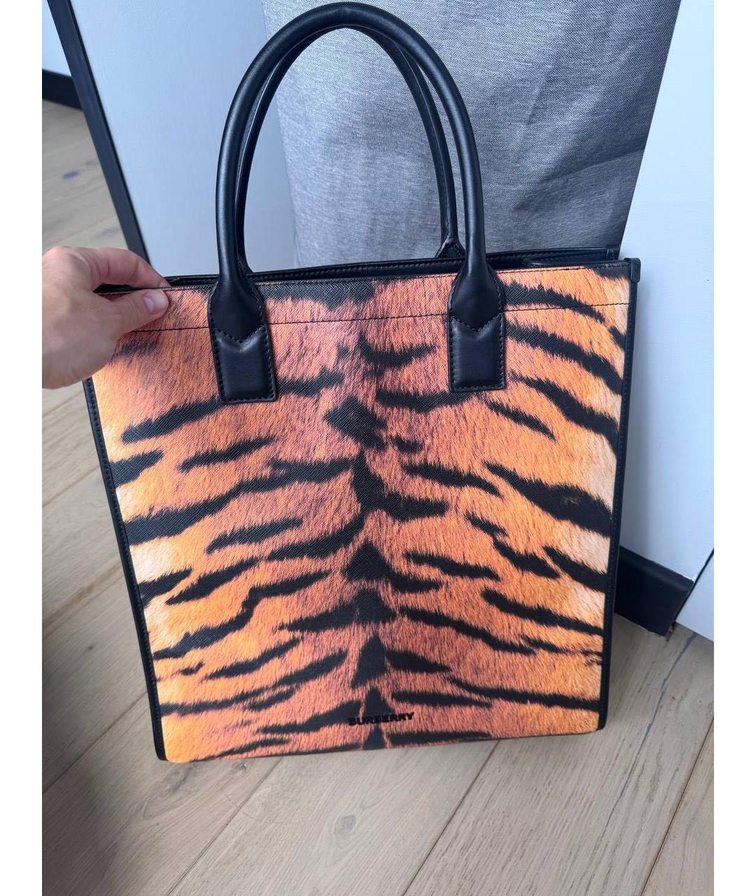 BURBERRY Кожаная сумка тоут, фото 3