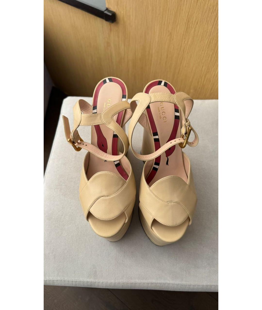 GUCCI Бежевые кожаные босоножки, фото 2