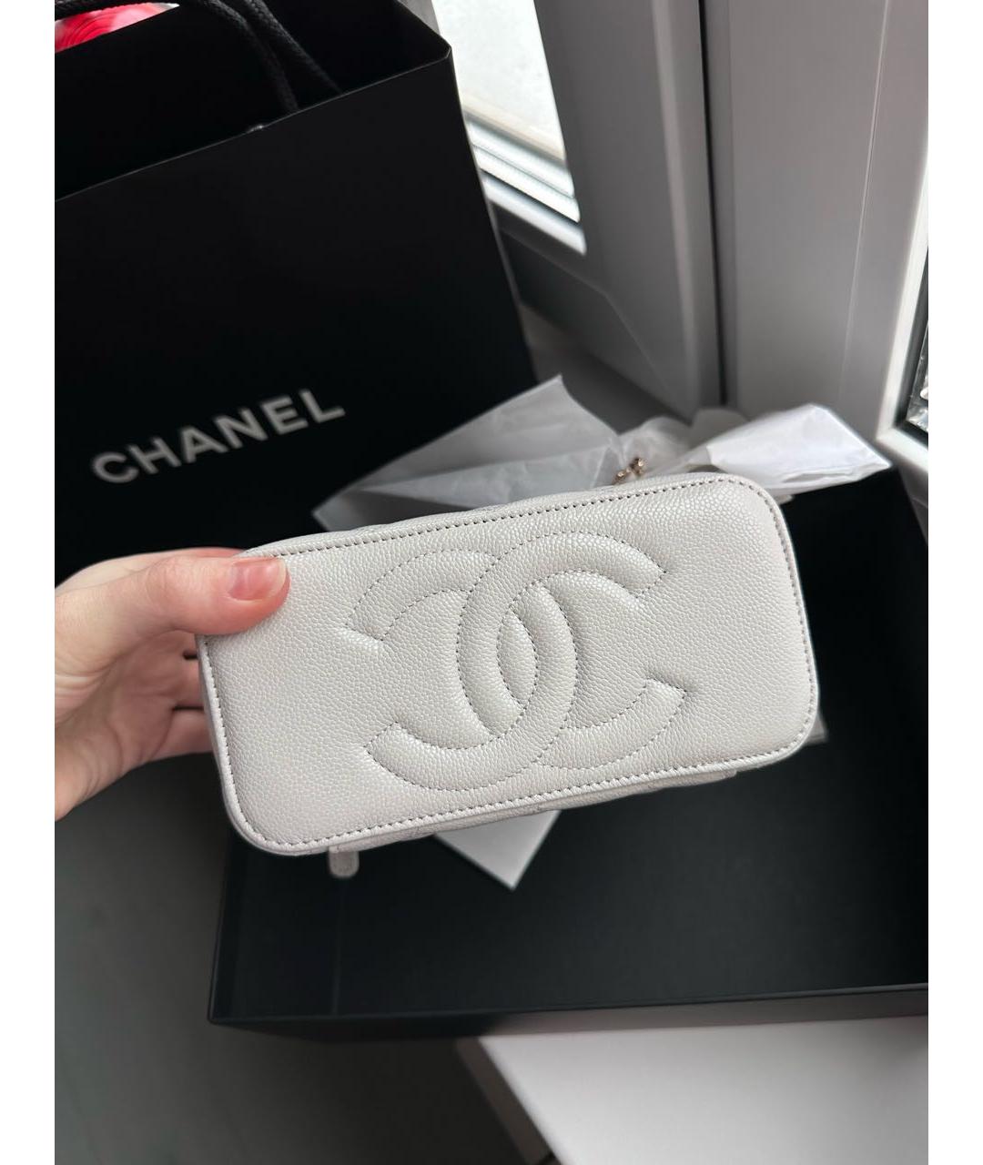 CHANEL Серая кожаная сумка через плечо, фото 2