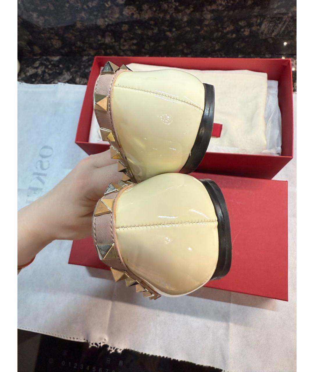 VALENTINO Белые балетки из лакированной кожи, фото 4
