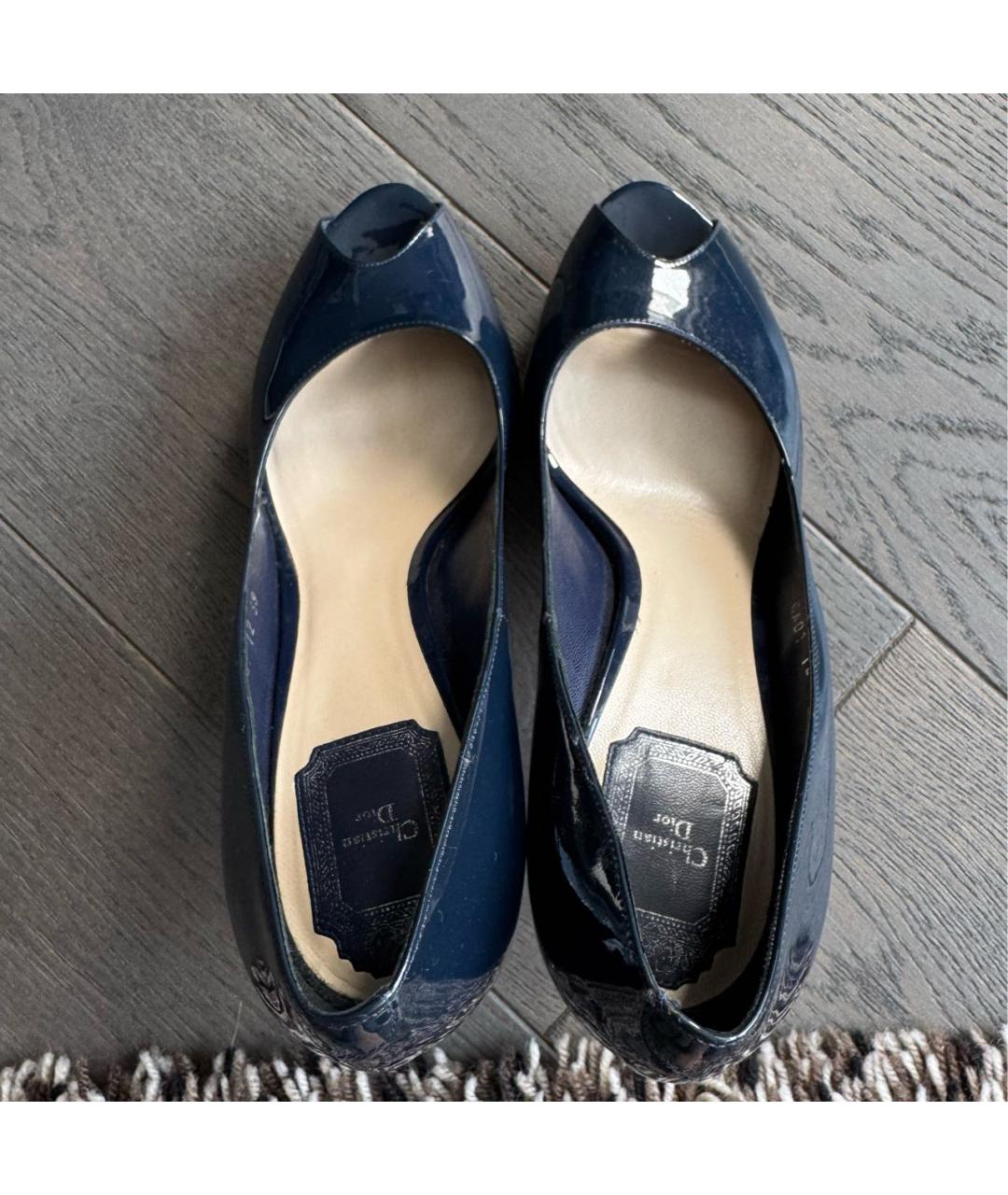 CHRISTIAN DIOR Темно-синие туфли из лакированной кожи, фото 3