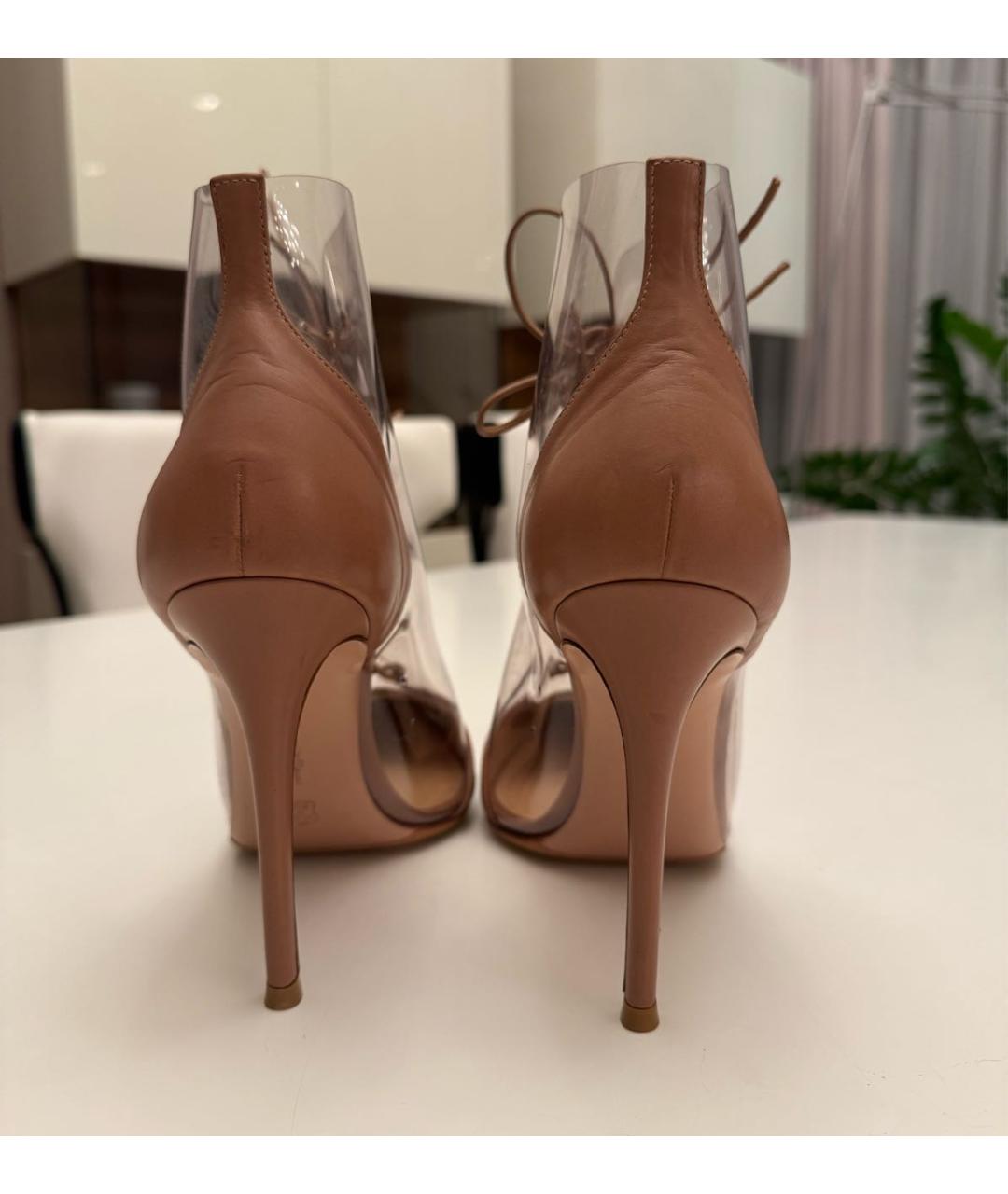 GIANVITO ROSSI Бежевые кожаные ботильоны, фото 4