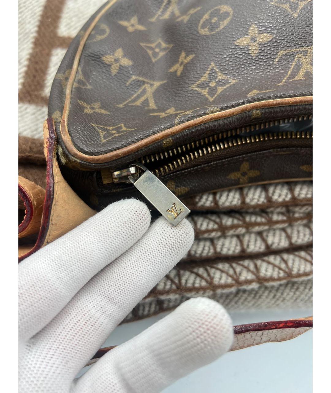 LOUIS VUITTON Коричневая сумка с короткими ручками, фото 4
