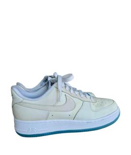 NIKE Кроссовки