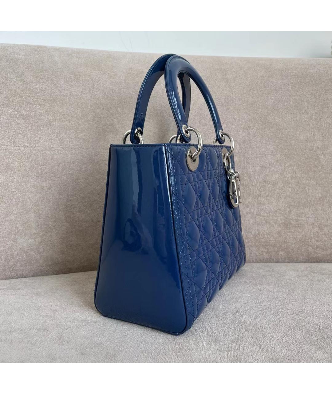 CHRISTIAN DIOR Синяя сумка с короткими ручками из лакированной кожи, фото 4