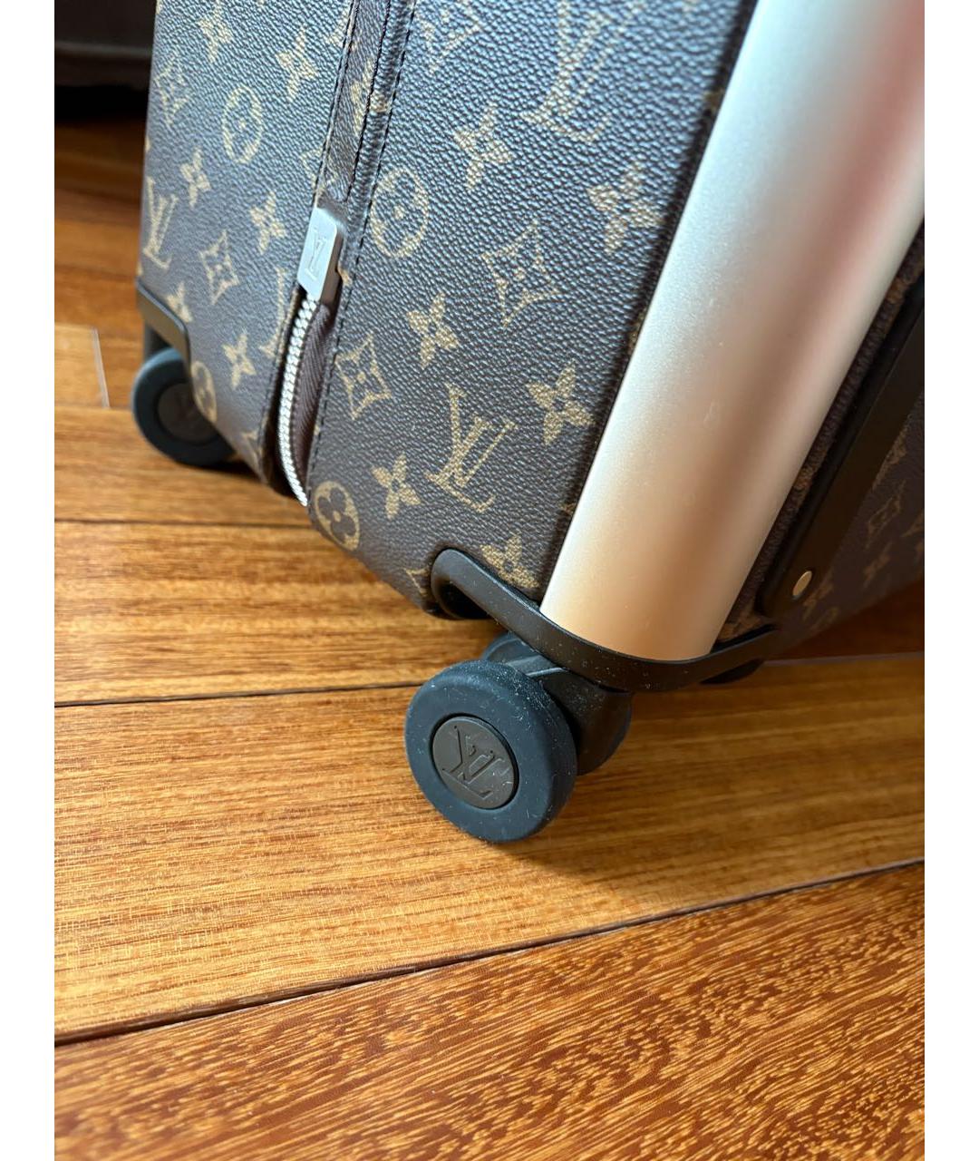 LOUIS VUITTON Коричневый кожаный чемодан, фото 5