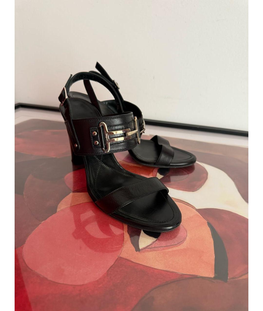 FERRAGAMO Черные кожаные босоножки, фото 6