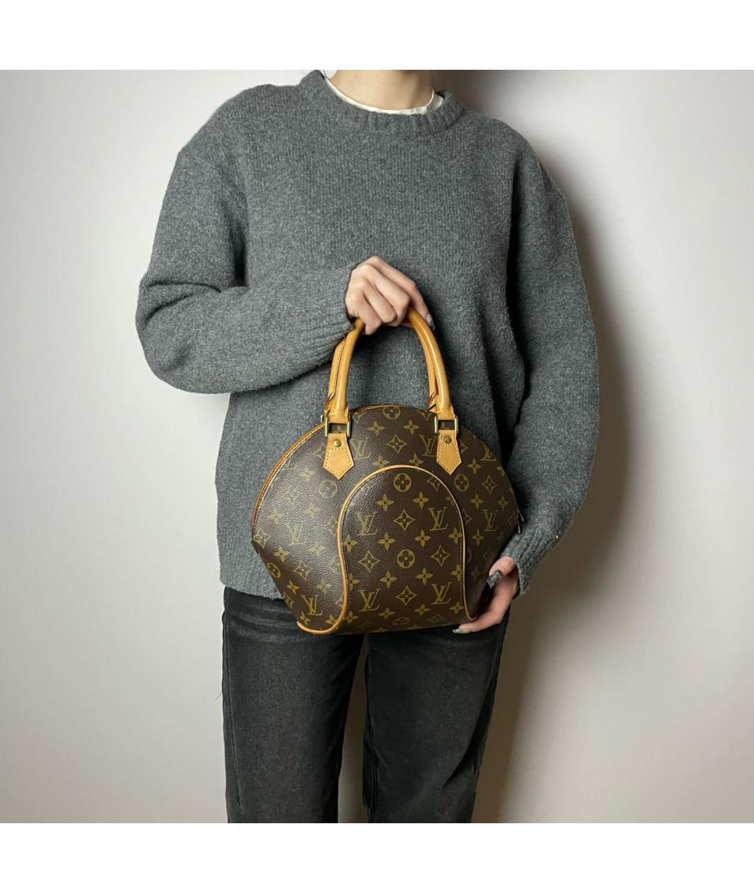 LOUIS VUITTON Коричневая кожаная сумка с короткими ручками, фото 8