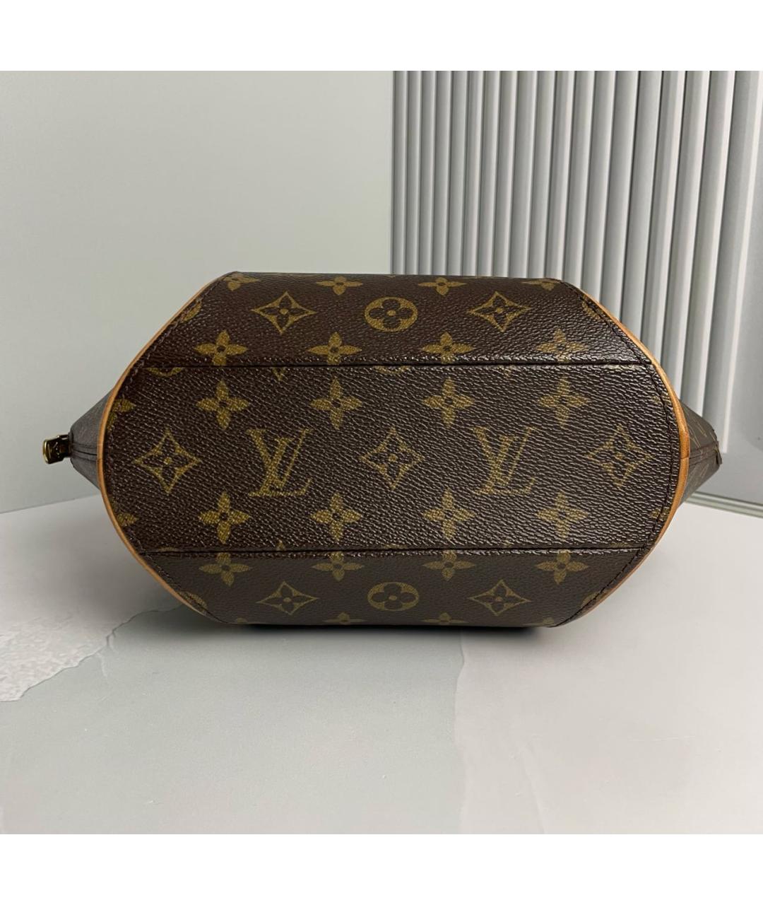 LOUIS VUITTON Коричневая кожаная сумка с короткими ручками, фото 2