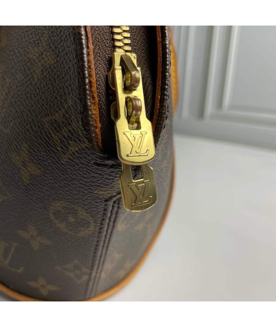 LOUIS VUITTON Коричневая кожаная сумка с короткими ручками, фото 5