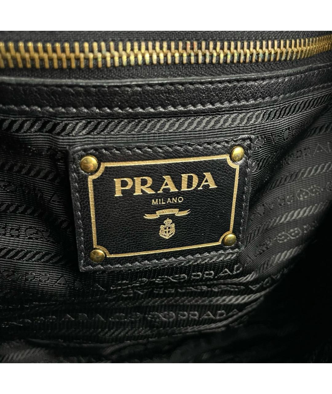 PRADA Черная кожаная сумка с короткими ручками, фото 7