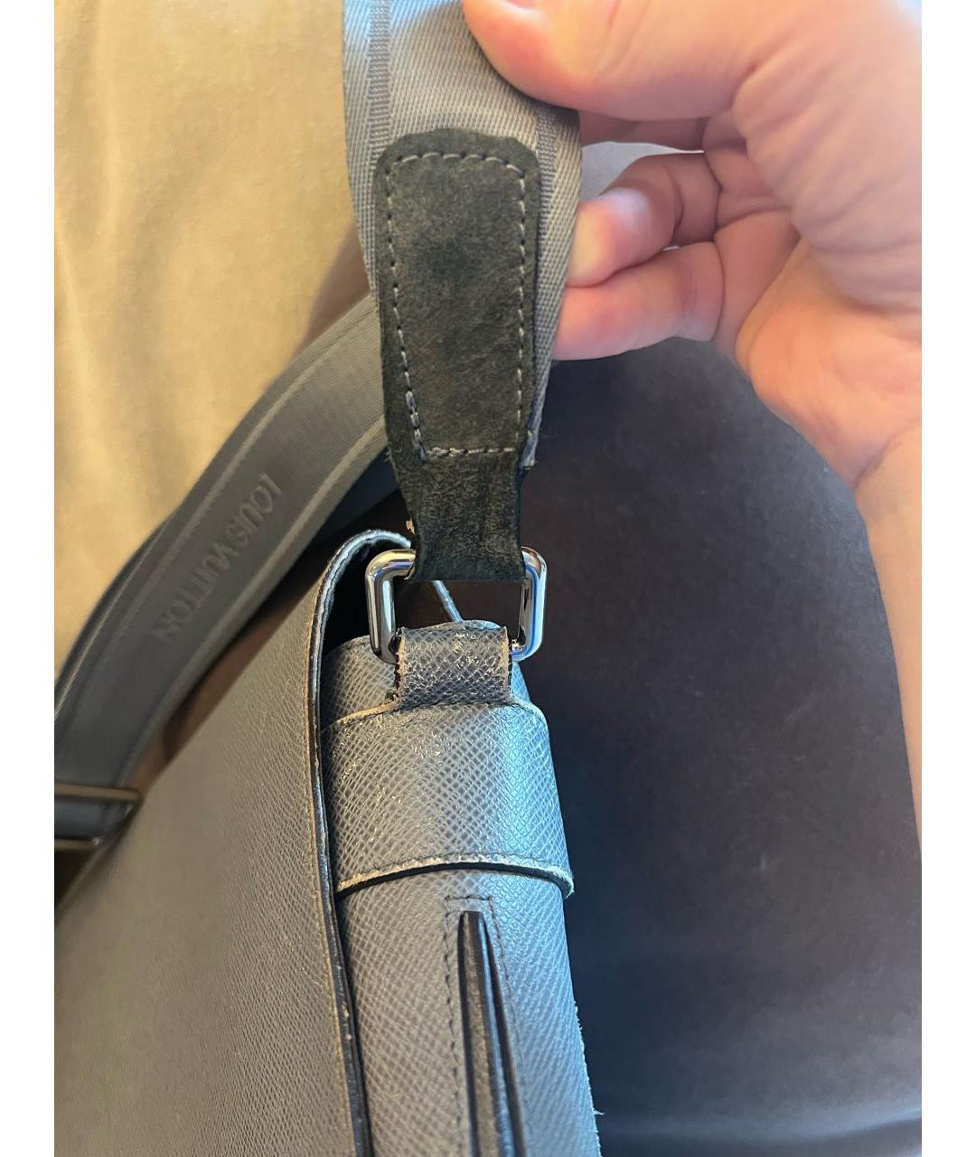 LOUIS VUITTON Серая кожаная сумка на плечо, фото 3