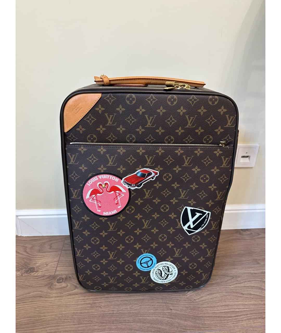 LOUIS VUITTON Коричневый кожаный чемодан, фото 2