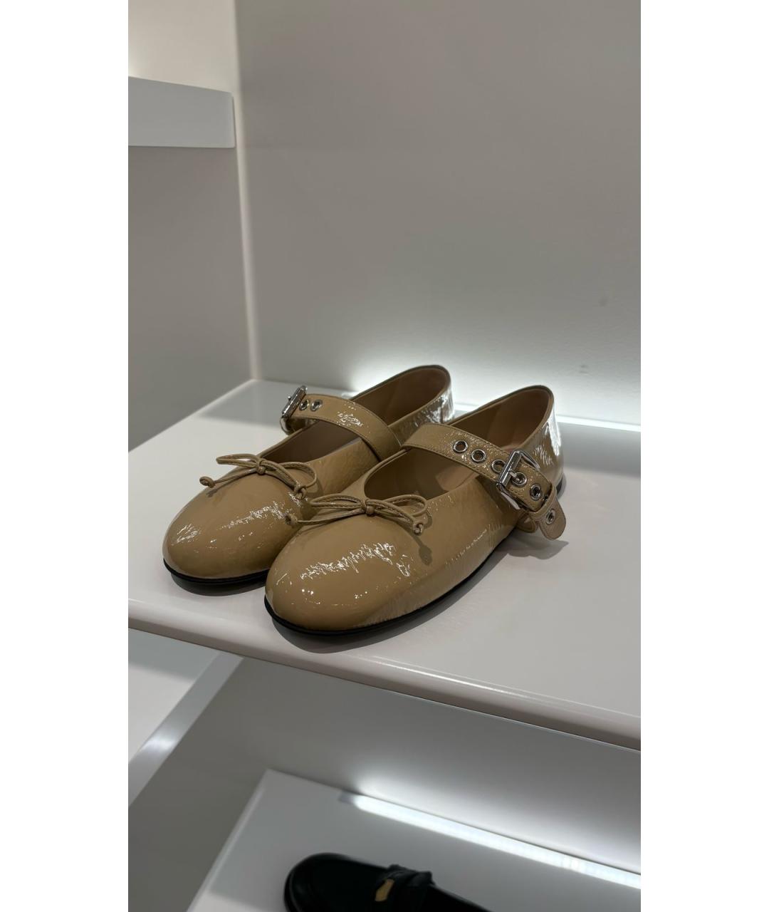 MIU MIU Бежевые кожаные балетки, фото 3