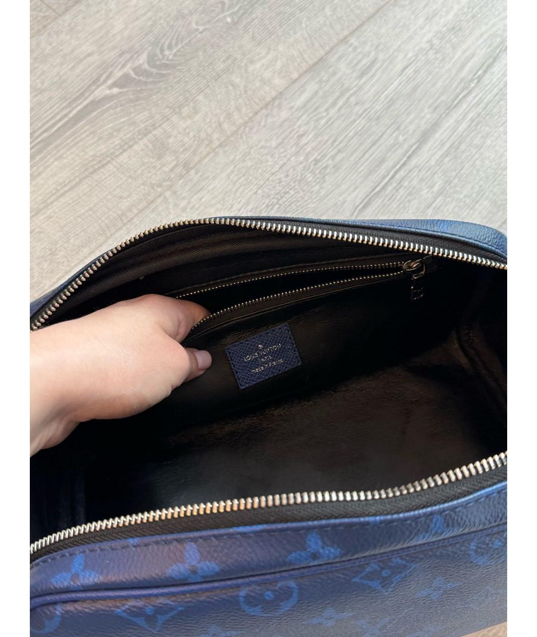 LOUIS VUITTON Темно-синяя косметичка, фото 4