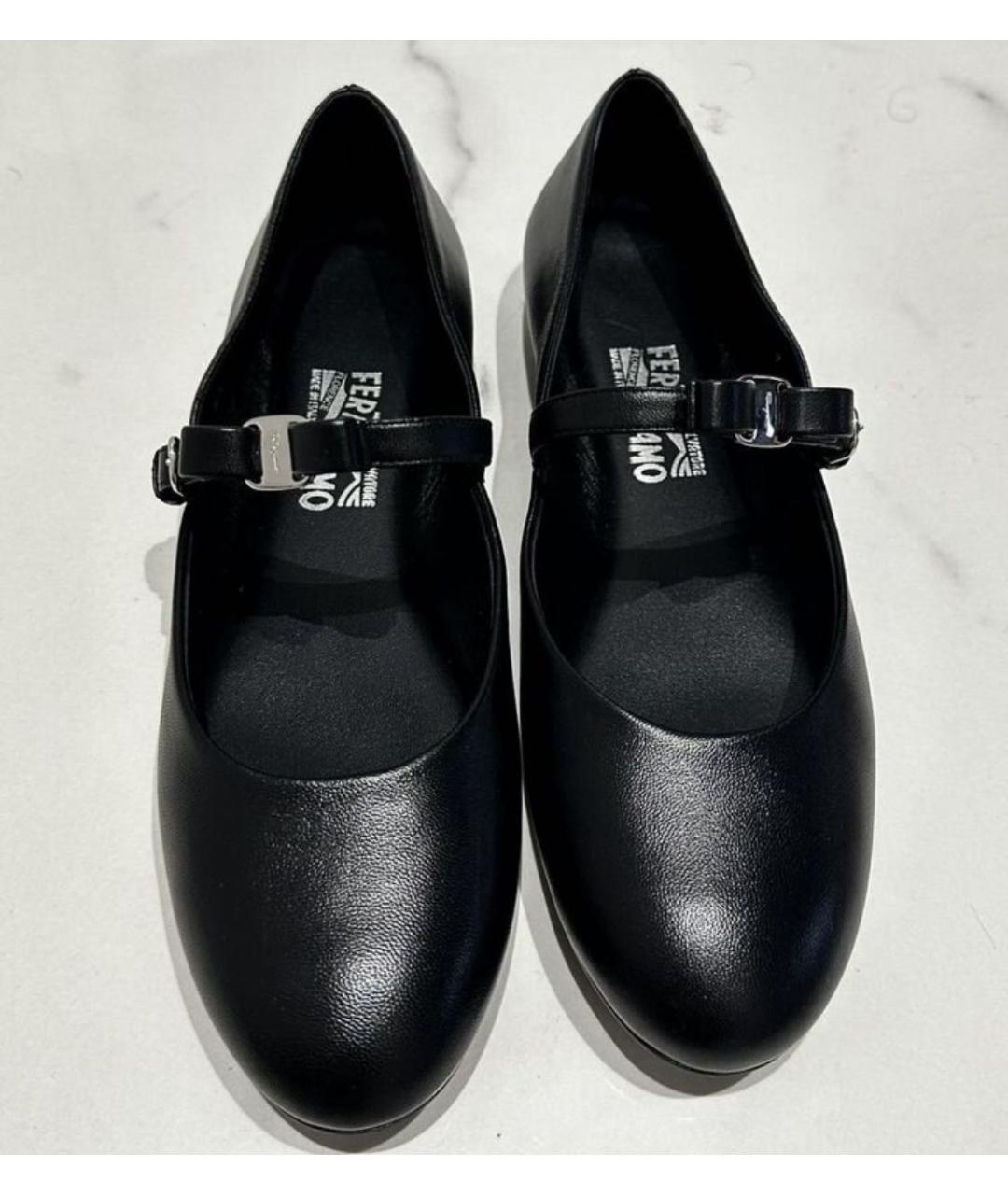 FERRAGAMO Черные кожаные балетки, фото 2