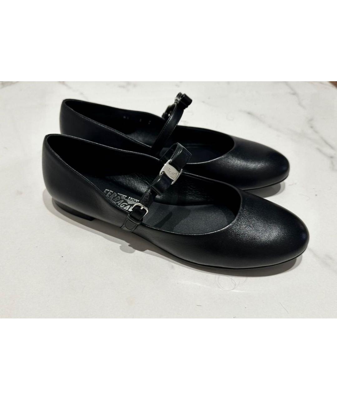 FERRAGAMO Черные кожаные балетки, фото 5
