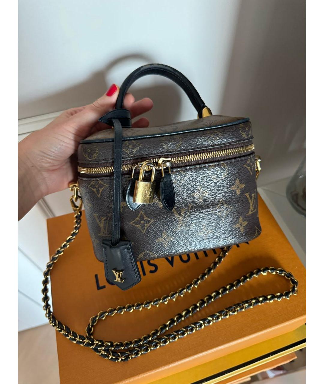 LOUIS VUITTON Коричневая кожаная сумка с короткими ручками, фото 2