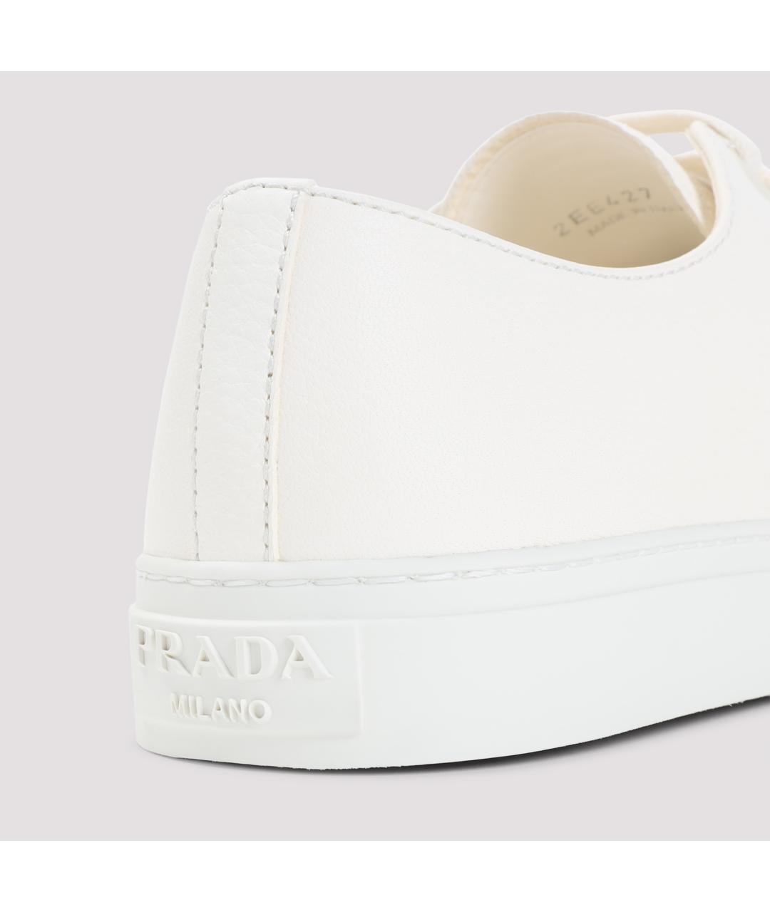 PRADA Белые кожаные низкие кроссовки / кеды, фото 5