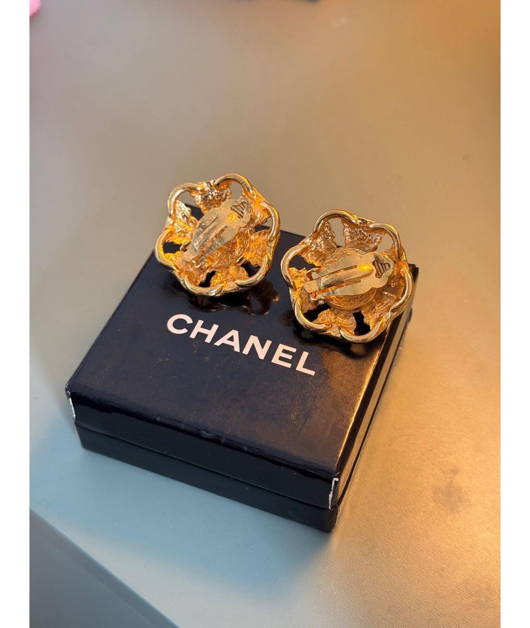 CHANEL Белые латунные клипсы, фото 4