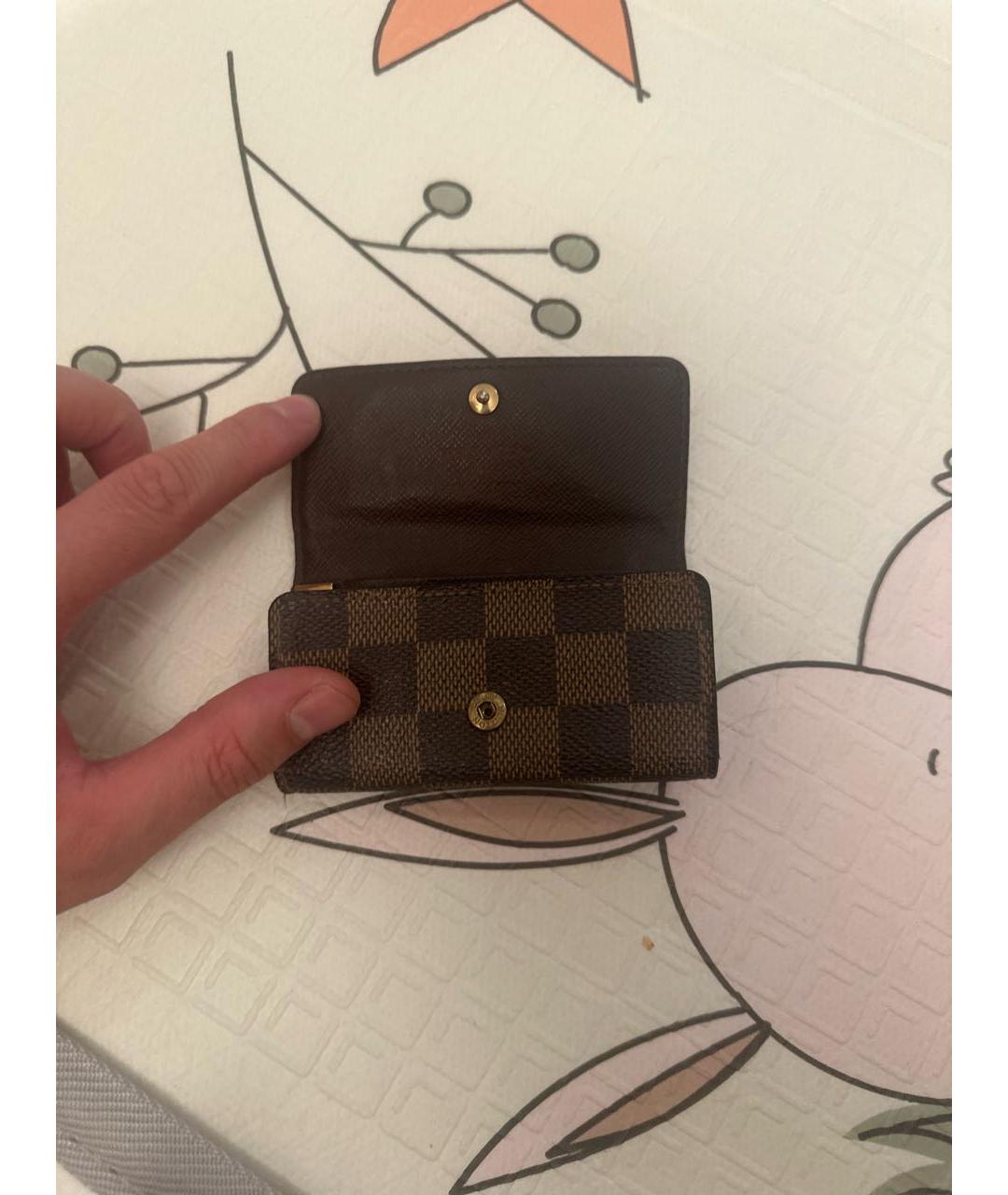 LOUIS VUITTON Коричневая ключница, фото 4