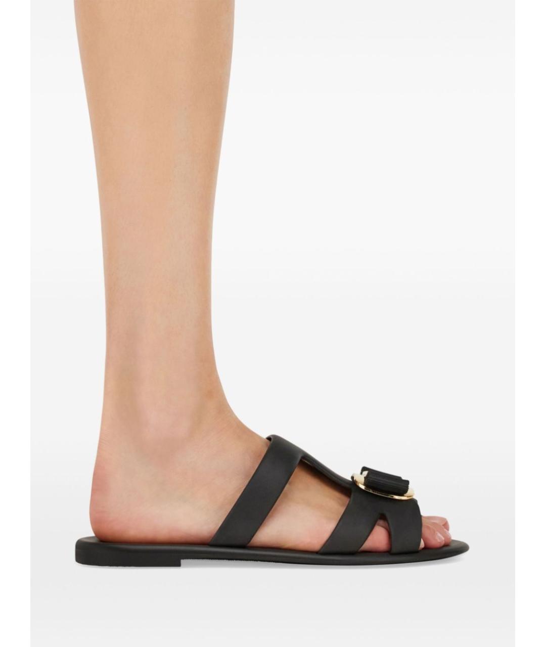 FERRAGAMO Черные сандалии, фото 5