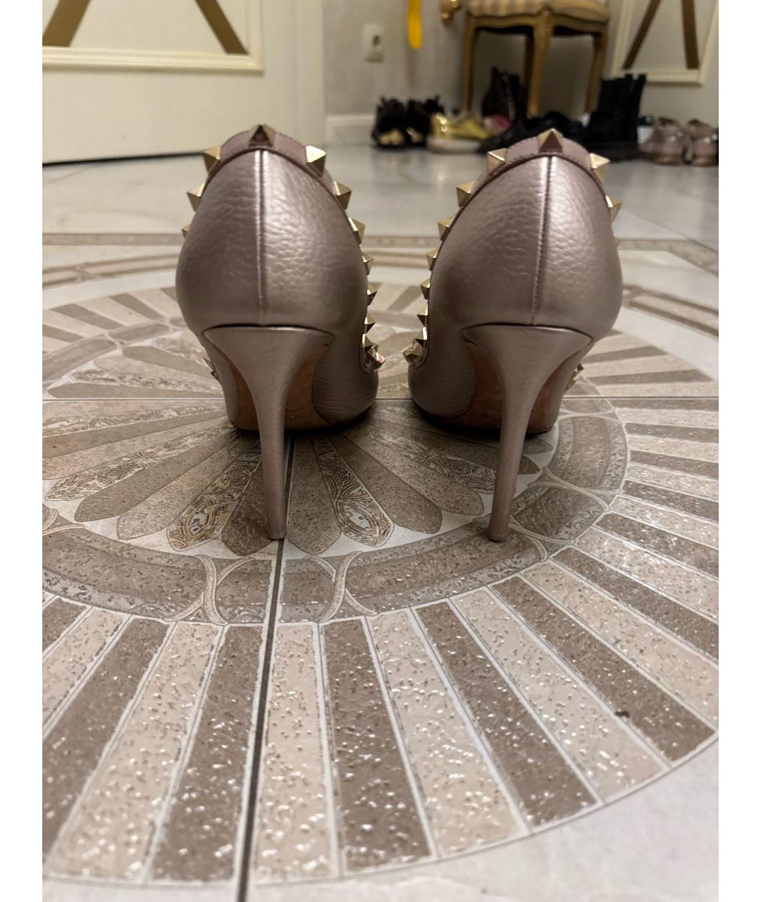 VALENTINO Золотые кожаные туфли, фото 5