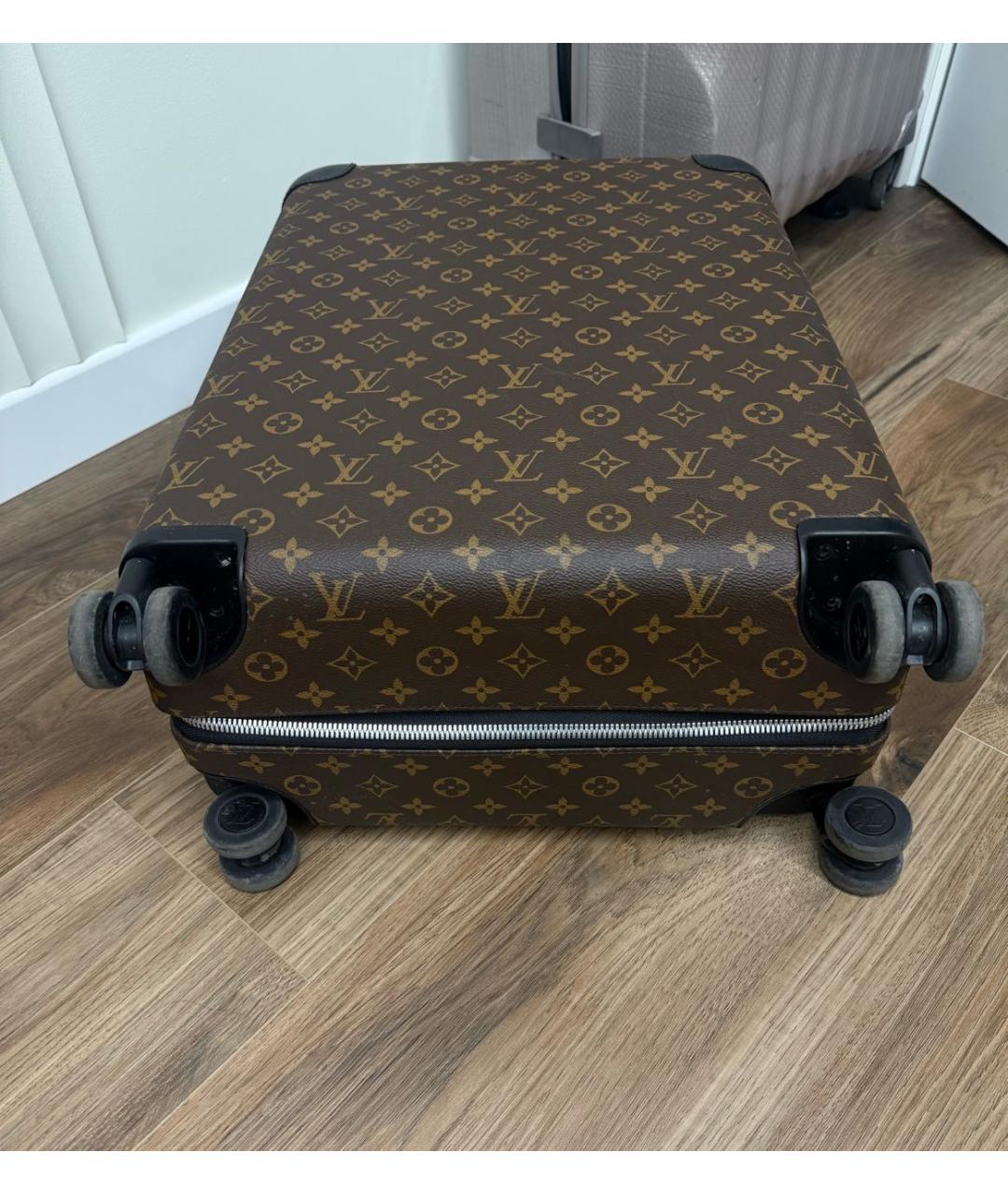 LOUIS VUITTON Коричневый чемодан, фото 3