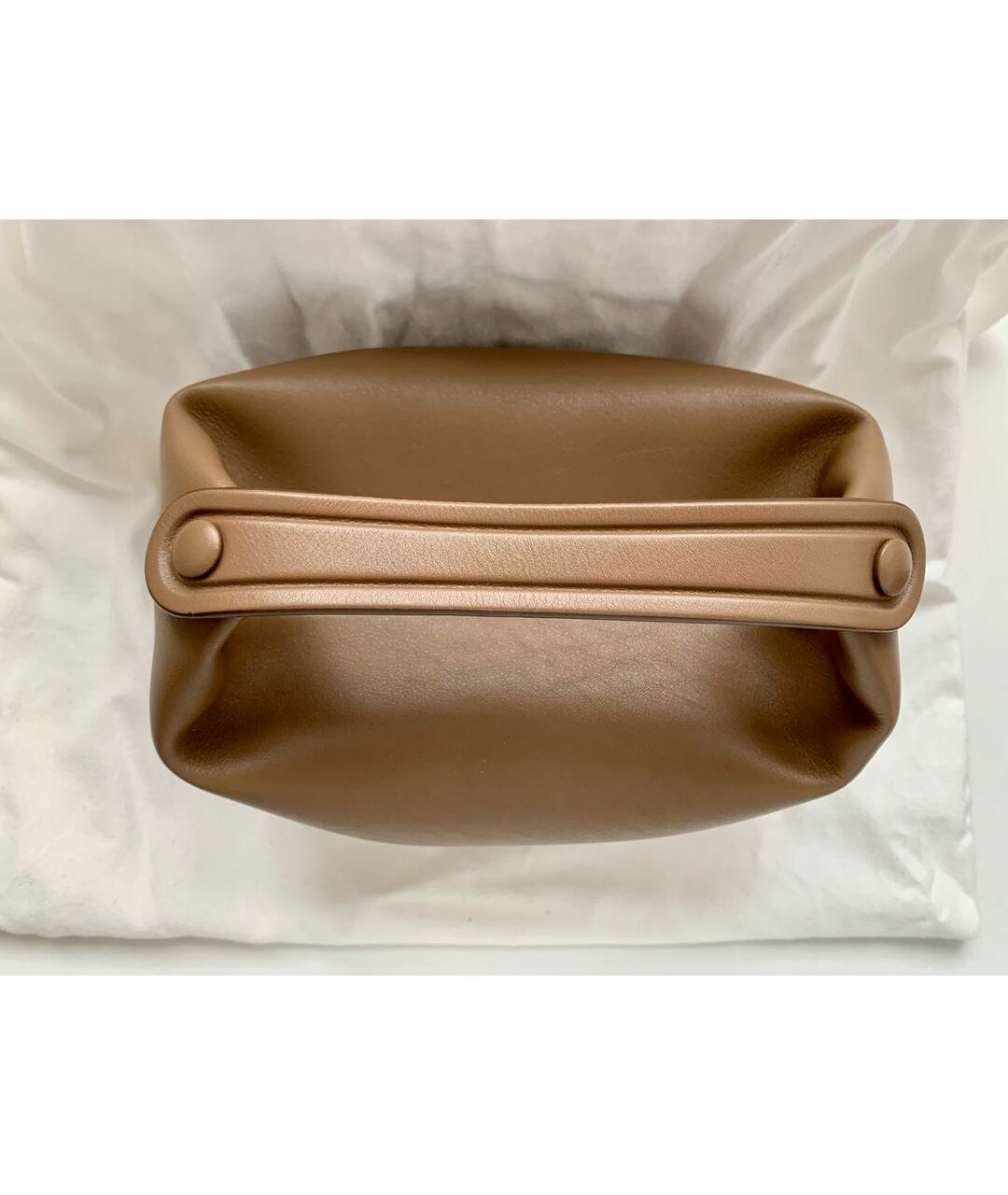 THE ROW Коричневая кожаная сумка тоут, фото 5