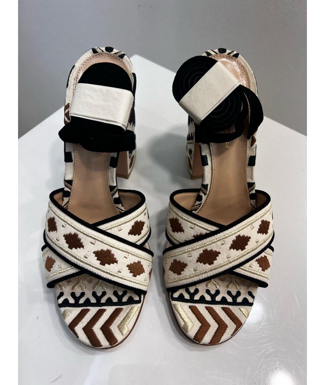 GIANVITO ROSSI Бежевые текстильные босоножки, фото 2