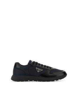 PRADA Низкие кроссовки / кеды