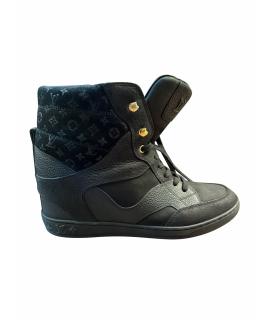 LOUIS VUITTON Ботинки