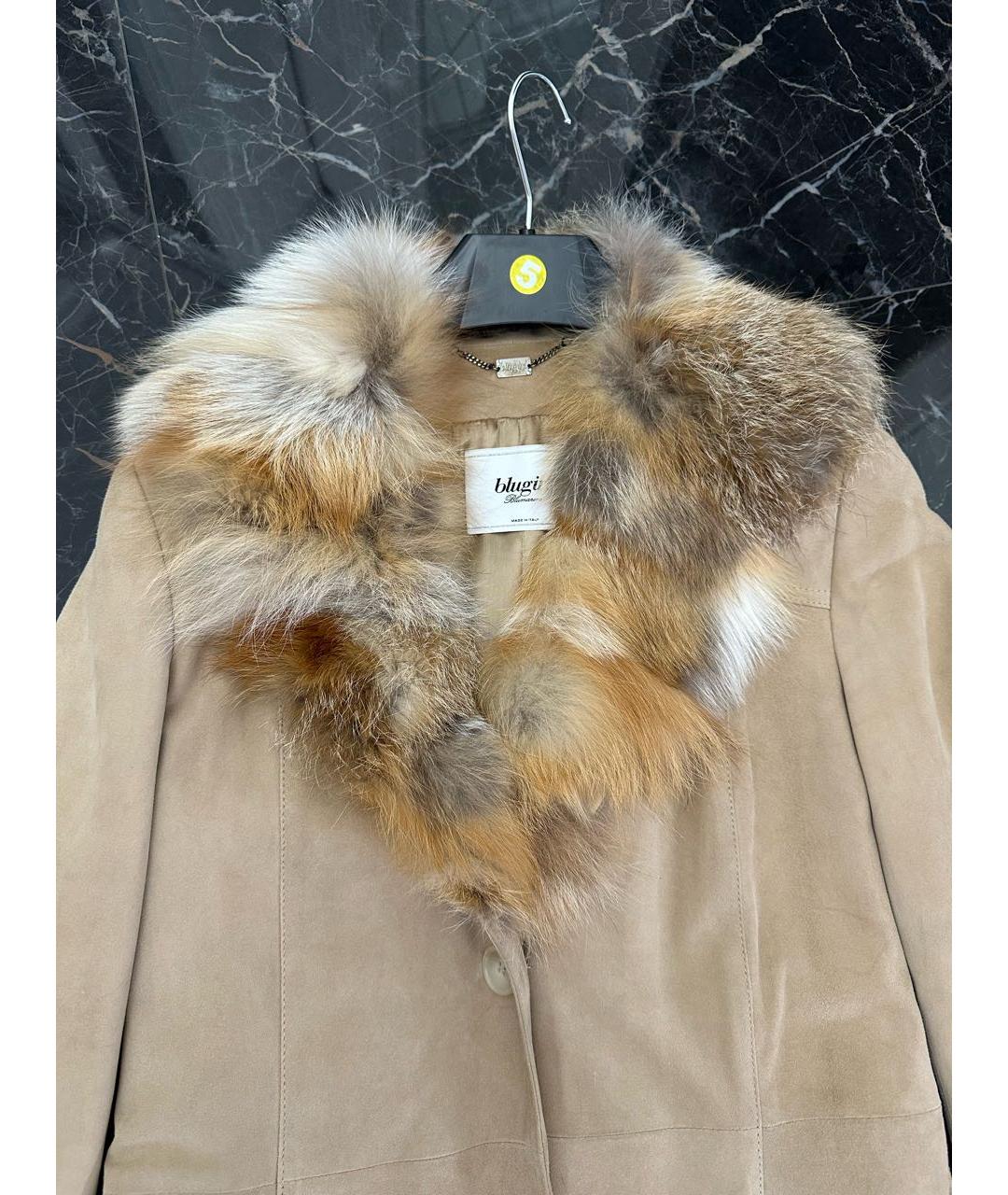 BLUMARINE Бежевая замшевая дубленка, фото 4