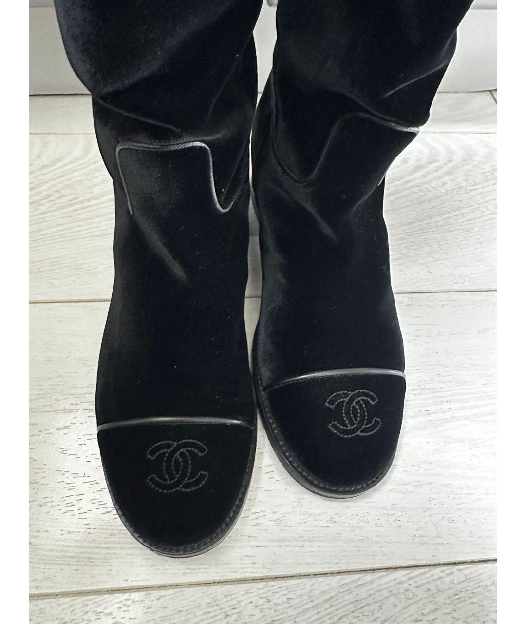 CHANEL Черные бархатные сапоги, фото 3
