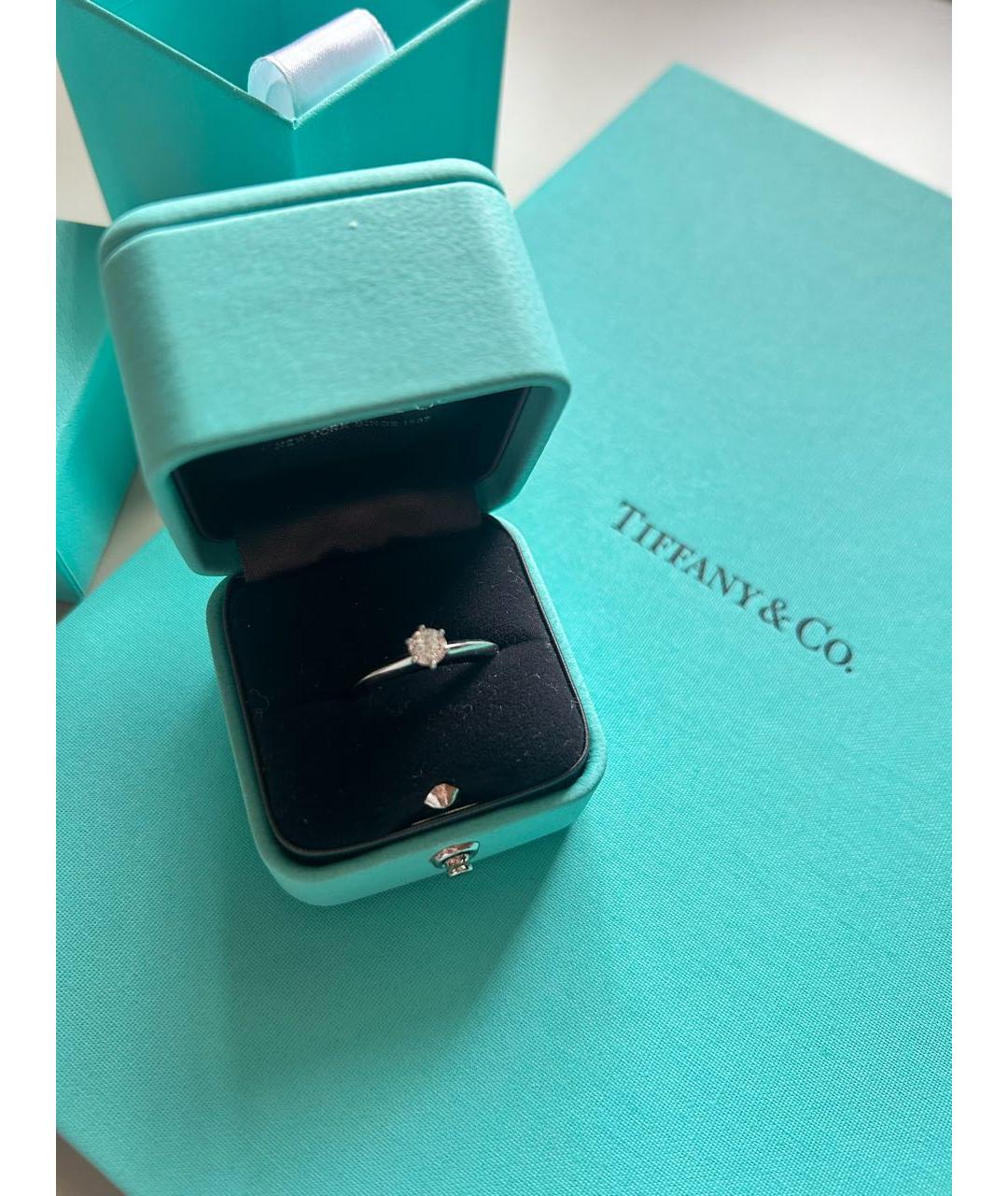 TIFFANY&CO Кольцо из белого золота, фото 2