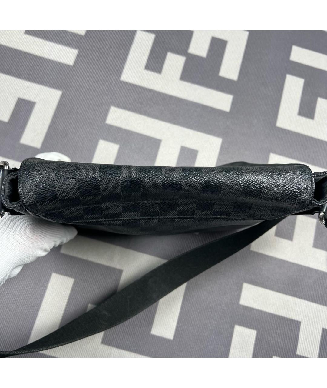 LOUIS VUITTON Антрацитовая сумка на плечо из искусственной кожи, фото 2
